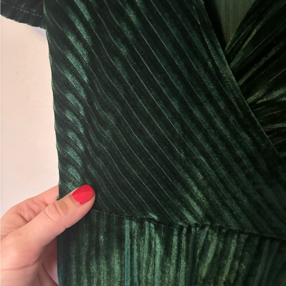 Baltic Born Size Small Green Maxi dress, Athena Pleated Maxi Dress - Picture 7 of 8